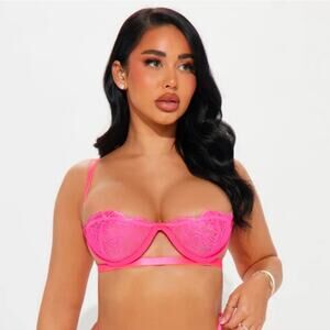 Fashion nova neon pink strappy sheer lacey bra underwire Size small rave wear